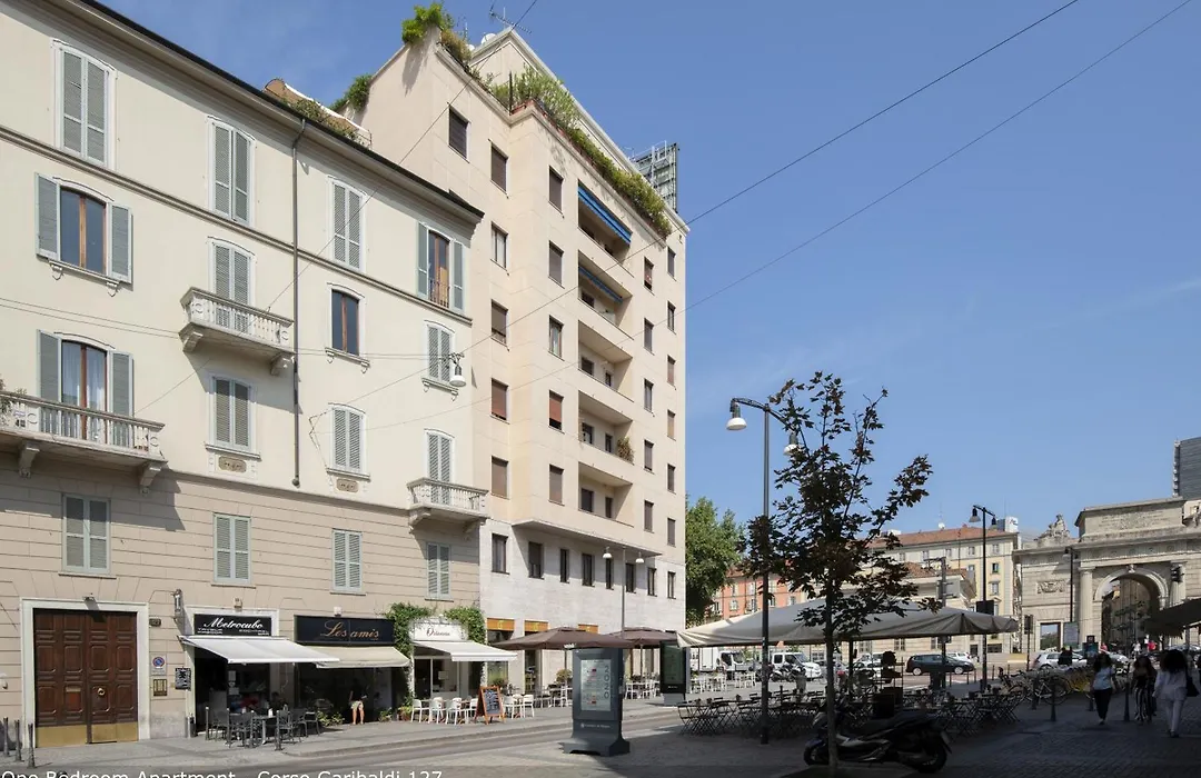 Brera Apartments In Garibaldi-1